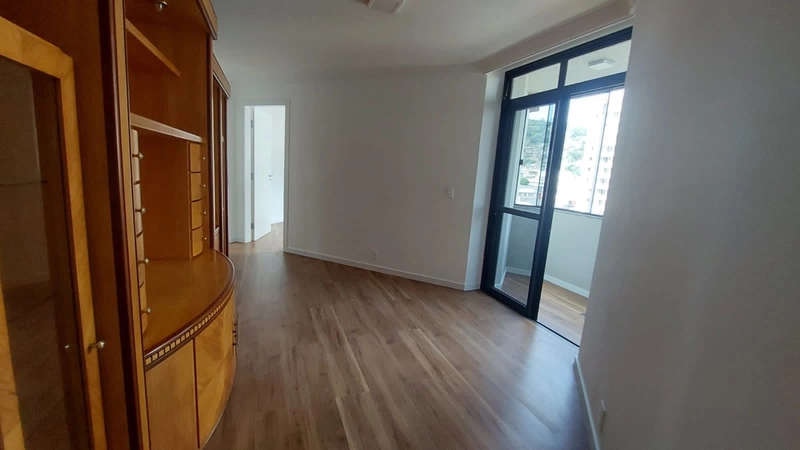 Apartamento no Centro com 3 dormitórios, sendo 1 suíte e 2 vagas: 13ª foto da galeria de imagens do imóvel