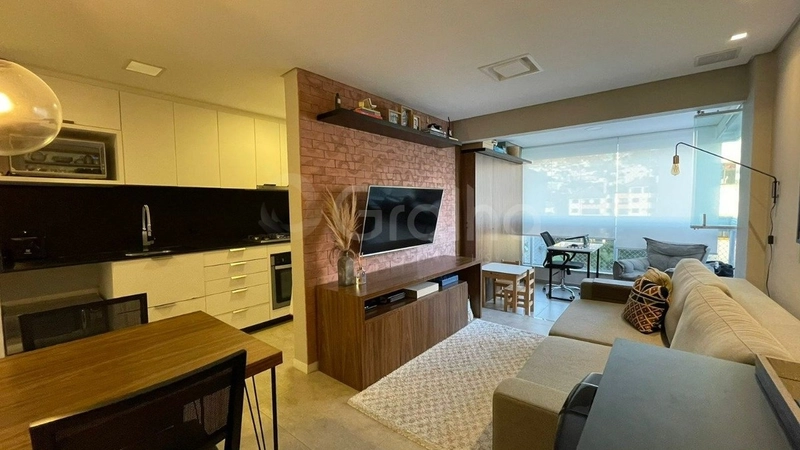 Apartamento no Saco Grande com 2 dormitórios 1 suíte e 1 vaga: 1ª foto da galeria de imagens do imóvel