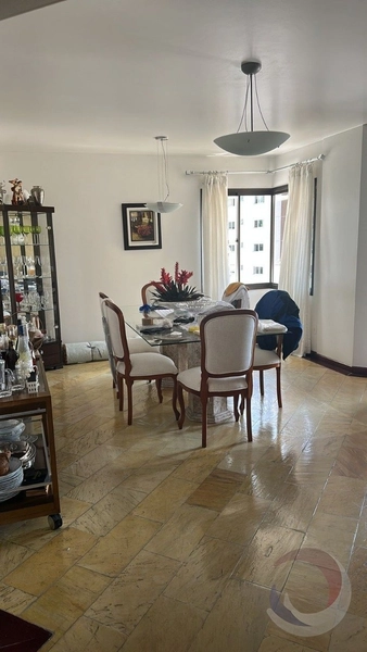 Apartamento no Centro com 3 dormitórios com 2 suítes e 3 vagas 170m²: 1ª foto da galeria de imagens do imóvel