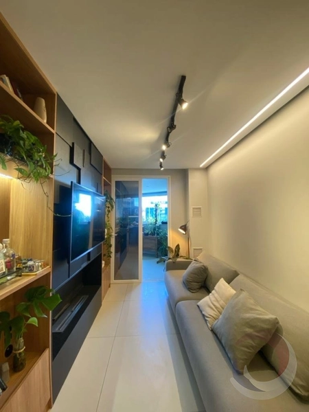 Estúdio no Centro mobiliado com 60 m² - 1 vaga de garagem: 1ª foto da galeria de imagens do imóvel