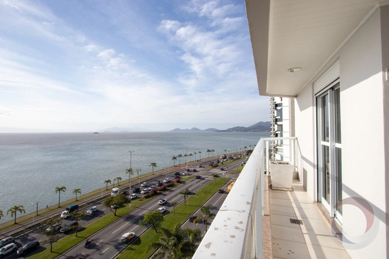 Apartamento na Beira Mar 2 com  dormitórios, sendo 2 suítes e 2 vagas: 18ª foto da galeria de imagens do imóvel