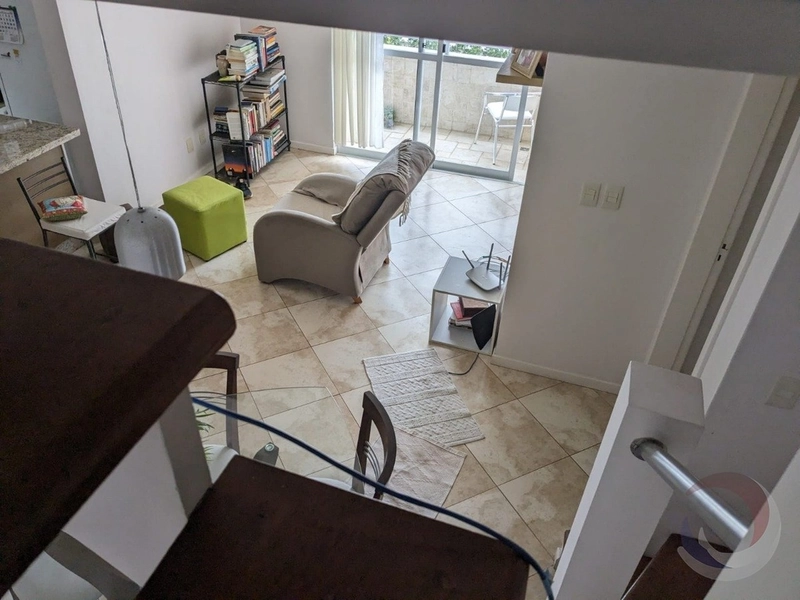 Apartamento no Córrego Grande com 3 dormitórios, sendo 2 suíte e 2 vgs: 2ª foto da galeria de imagens do imóvel