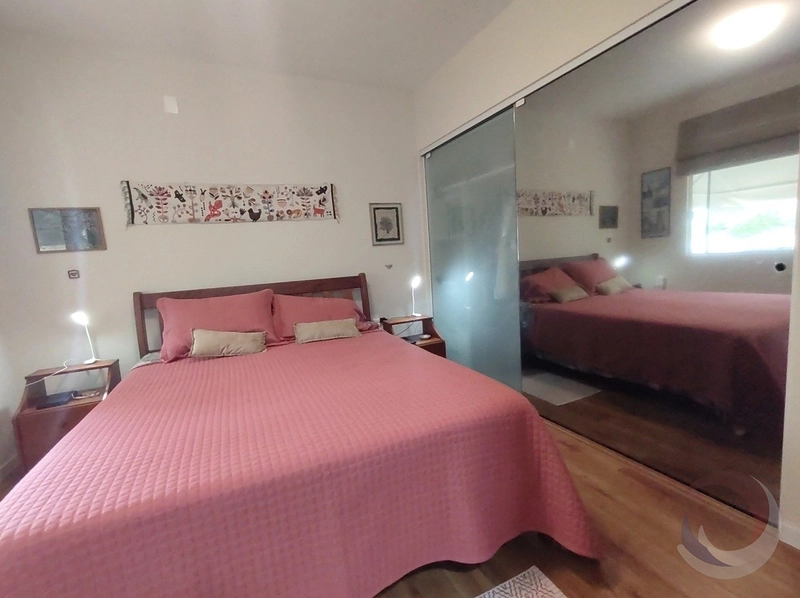 Casa em Sambaqui a venda com 2 dormitórios 1 suíte e 3 vagas: 13ª foto da galeria de imagens do imóvel