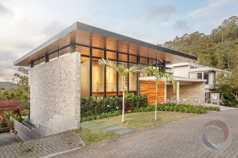 Casa em Cacupé em Condomínio fechado com 4 dormitórios 4 suítes e 3 v: 28ª foto da galeria de imagens do imóvel