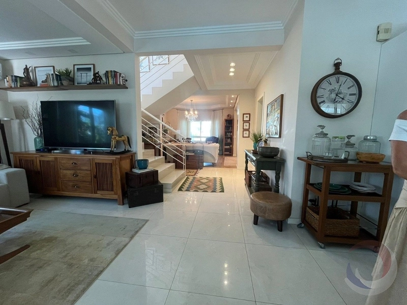 Casa em Jurere Internacional com 3 suítes e 2 vagas: 11ª foto da galeria de imagens do imóvel