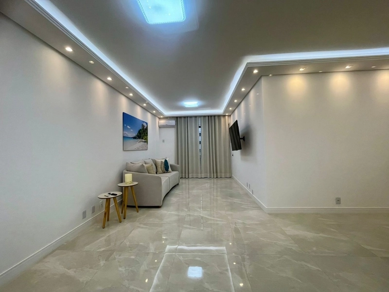 Apartamento no Centro com 3 dormitórios 1 suíte e 1 vaga - 122m²: 3ª foto da galeria de imagens do imóvel
