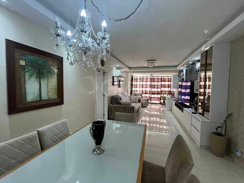 Apartamento na Agronômica com 3 dormitórios, sendo 1 suíte e 2 vagas: 5ª foto da galeria de imagens do imóvel