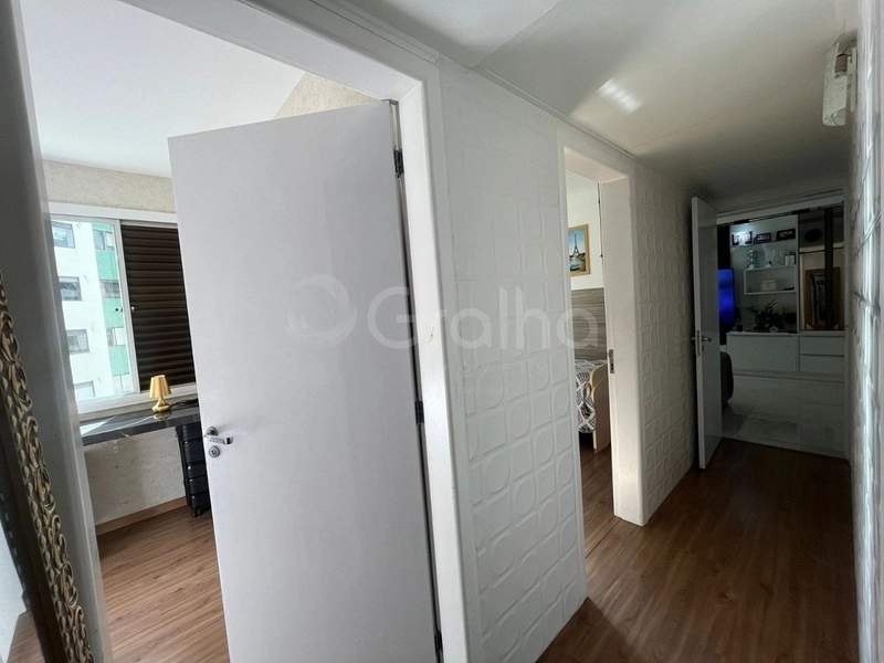 Apartamento na Agronômica com 3 dormitórios, sendo 1 suíte e 2 vagas: 25ª foto da galeria de imagens do imóvel