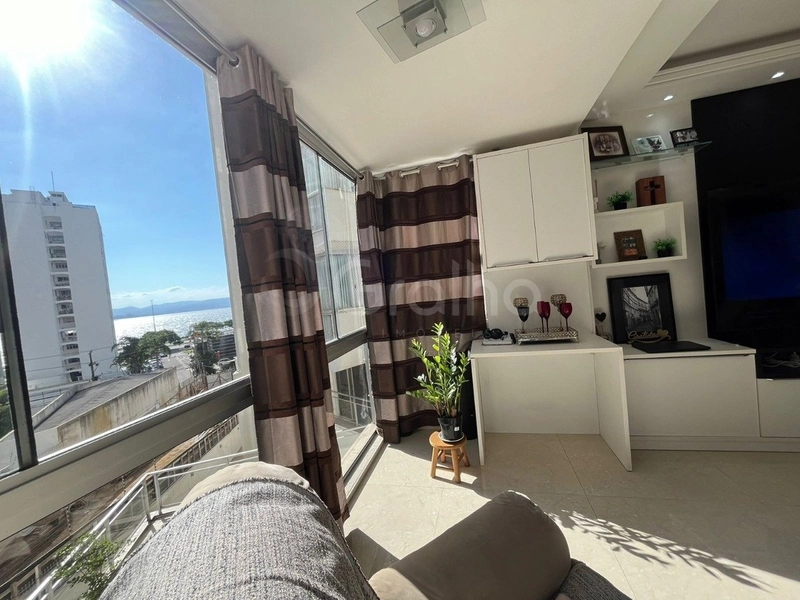 Apartamento na Agronômica com 3 dormitórios, sendo 1 suíte e 2 vagas: 13ª foto da galeria de imagens do imóvel