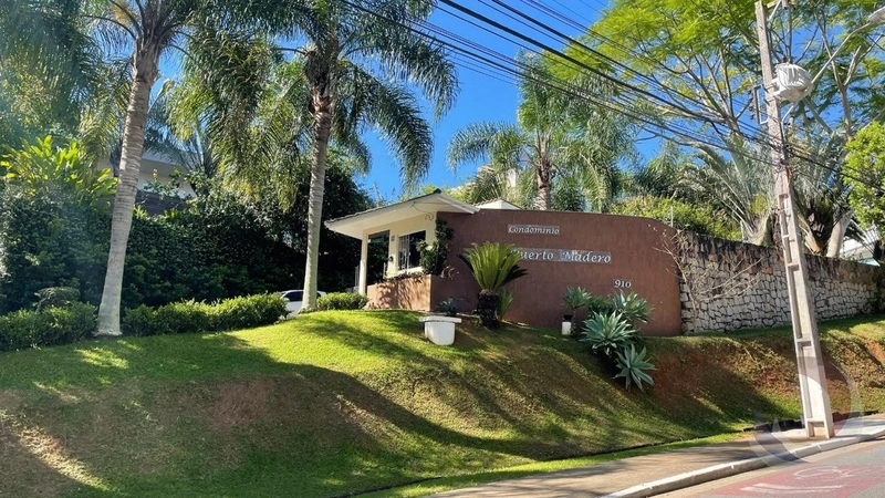 Terreno em condomínio fechado em Cacupé com 700 m² de uso exclusivo: 8ª foto da galeria de imagens do imóvel
