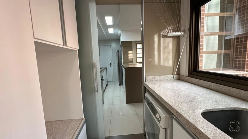 Apartamento no Centro com 3 dormitórios 1 suíte e 2 vagas - 131m²: 24ª foto da galeria de imagens do imóvel