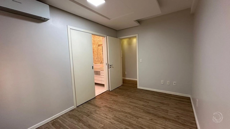 Apartamento no Centro com 3 dormitórios 1 suíte e 2 vagas - 131m²: 44ª foto da galeria de imagens do imóvel