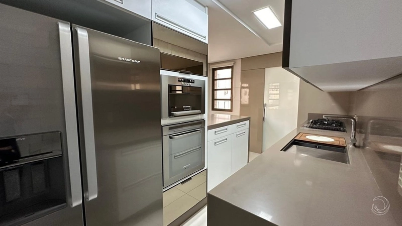 Apartamento no Centro com 3 dormitórios 1 suíte e 2 vagas - 131m²: 23ª foto da galeria de imagens do imóvel