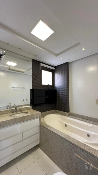 Apartamento no Centro com 3 dormitórios 1 suíte e 2 vagas - 131m²: 47ª foto da galeria de imagens do imóvel