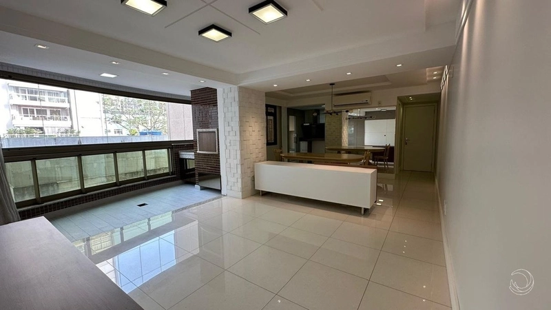 Apartamento no Centro com 3 dormitórios 1 suíte e 2 vagas - 131m²: 1ª foto da galeria de imagens do imóvel