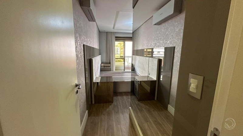 Apartamento no Centro com 3 dormitórios 1 suíte e 2 vagas - 131m²: 42ª foto da galeria de imagens do imóvel