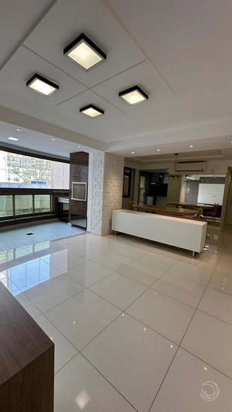 Apartamento no Centro com 3 dormitórios 1 suíte e 2 vagas - 131m²: 9ª foto da galeria de imagens do imóvel