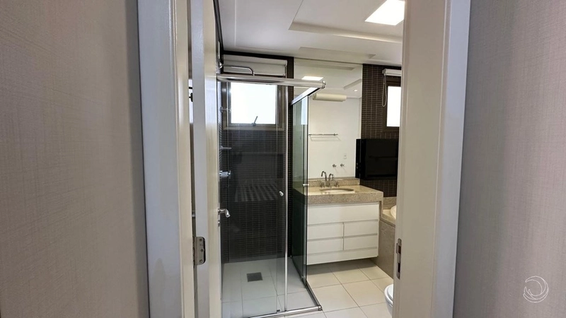 Apartamento no Centro com 3 dormitórios 1 suíte e 2 vagas - 131m²: 48ª foto da galeria de imagens do imóvel