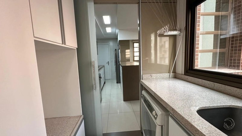 Apartamento no Centro com 3 dormitórios 1 suíte e 2 vagas - 131m²: 26ª foto da galeria de imagens do imóvel