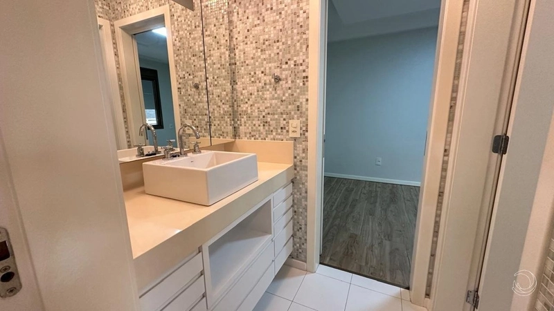 Apartamento no Centro com 3 dormitórios 1 suíte e 2 vagas - 131m²: 40ª foto da galeria de imagens do imóvel