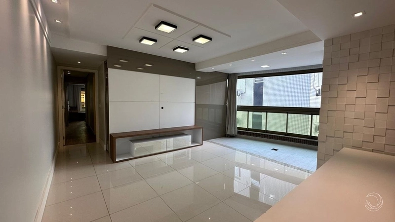 Apartamento no Centro com 3 dormitórios 1 suíte e 2 vagas - 131m²: 2ª foto da galeria de imagens do imóvel