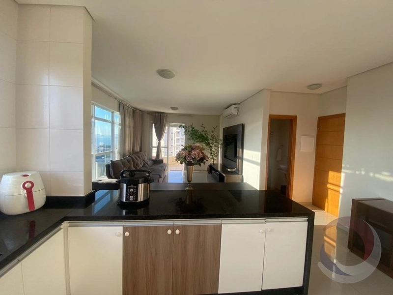Apartamento na agronômica com 03 dormitórios, sendo 01 suíte e 2 vgs: 4ª foto da galeria de imagens do imóvel