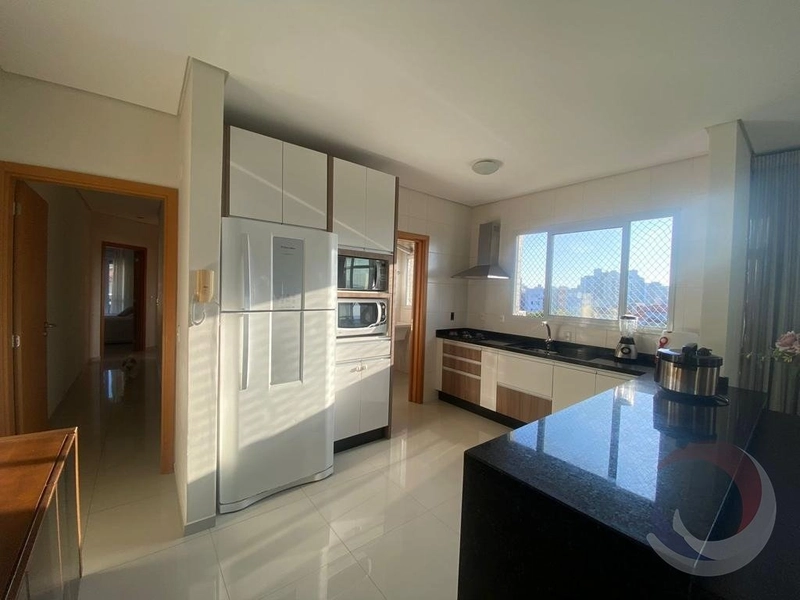 Apartamento na agronômica com 03 dormitórios, sendo 01 suíte e 2 vgs: 6ª foto da galeria de imagens do imóvel
