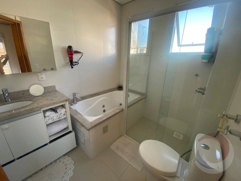 Apartamento na agronômica com 03 dormitórios, sendo 01 suíte e 2 vgs: 12ª foto da galeria de imagens do imóvel