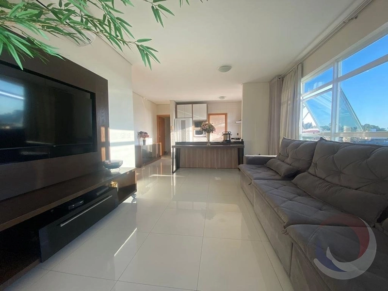Apartamento na agronômica com 03 dormitórios, sendo 01 suíte e 2 vgs: 3ª foto da galeria de imagens do imóvel