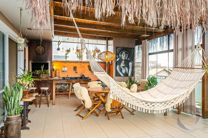 Cobertura no Campeche a venda com 2 suítes e 2 vagas - 185m²: 3ª foto da galeria de imagens do imóvel