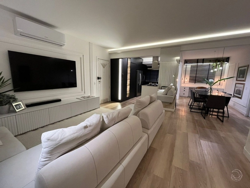 Apartamento no Centro com 2 dormitórios e 1 vaga - 108m²: 7ª foto da galeria de imagens do imóvel