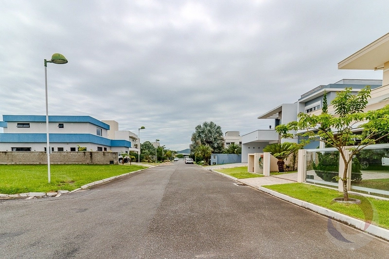 Casa residencial em condomínio fechado com 5 suítes no Campeche: 95ª foto da galeria de imagens do imóvel
