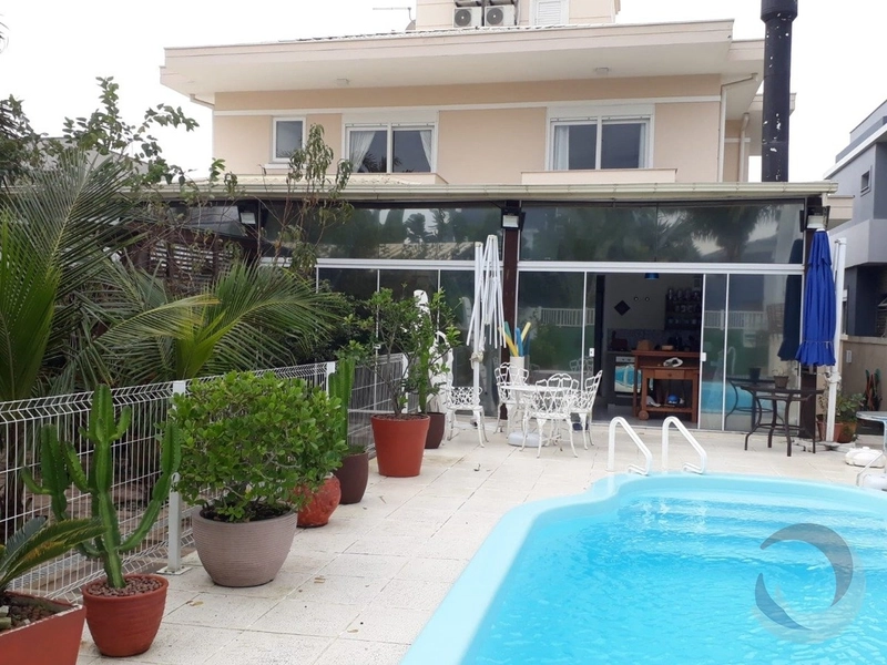 Casa residencial em condomínio fechado com 5 suítes no Campeche: 1ª foto da galeria de imagens do imóvel