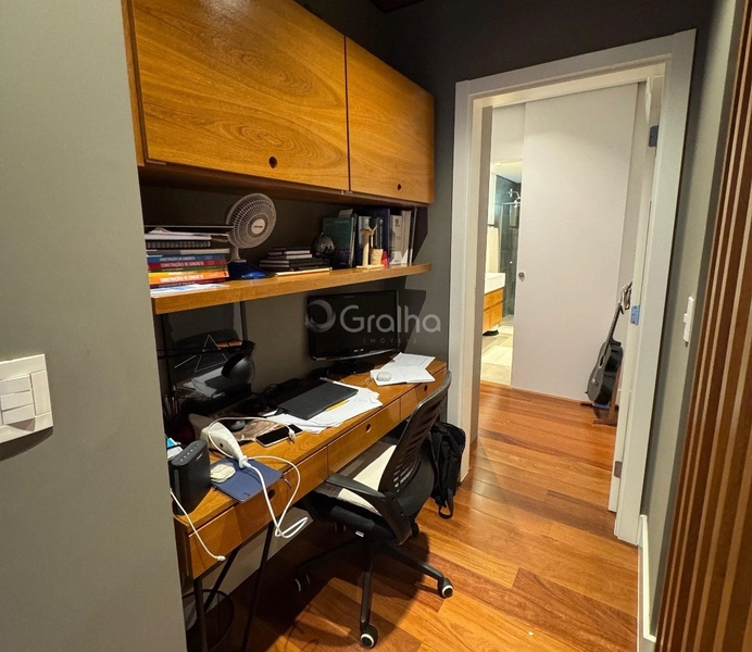 Apartamento na Agronômica com 2 dormitórios, sendo 2 suíte e 2 vagas: 18ª foto da galeria de imagens do imóvel
