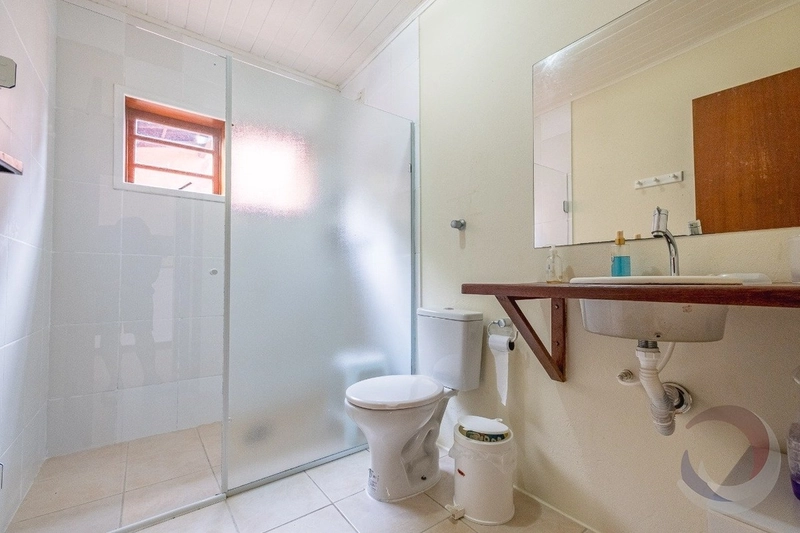 Casa na Lagoa da Conceição com 3 suítes e 2 vagas - 206 m²: 12ª foto da galeria de imagens do imóvel
