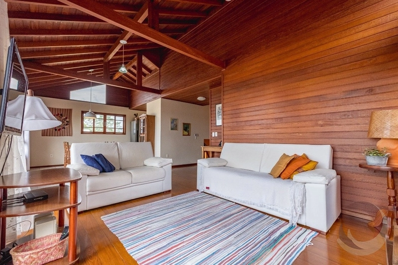 Casa na Lagoa da Conceição com 3 suítes e 2 vagas - 206 m²: 7ª foto da galeria de imagens do imóvel