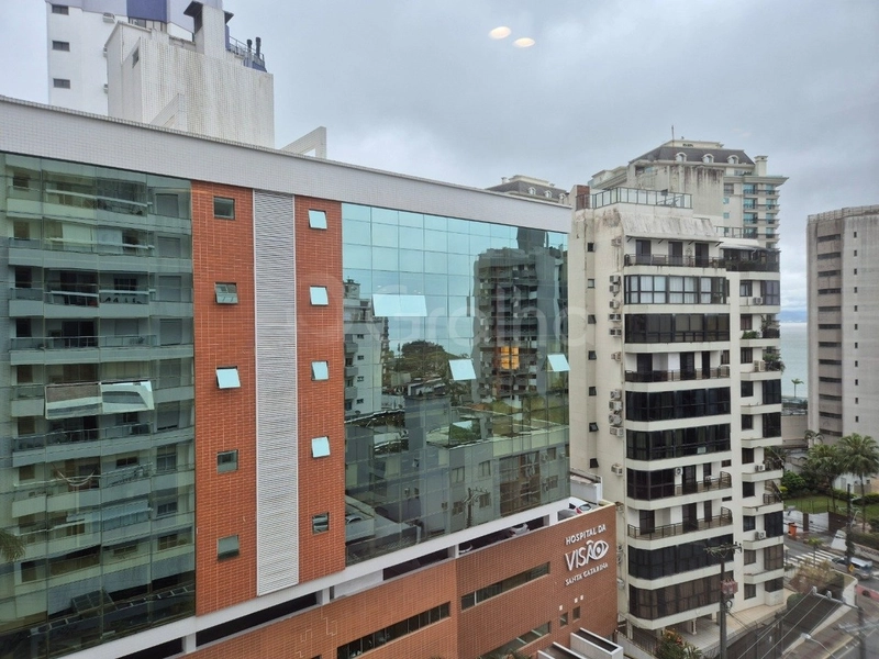 Apartamento na Agronômica com 3 dormitórios, sendo 1 suíte e 2 vagas: 12ª foto da galeria de imagens do imóvel