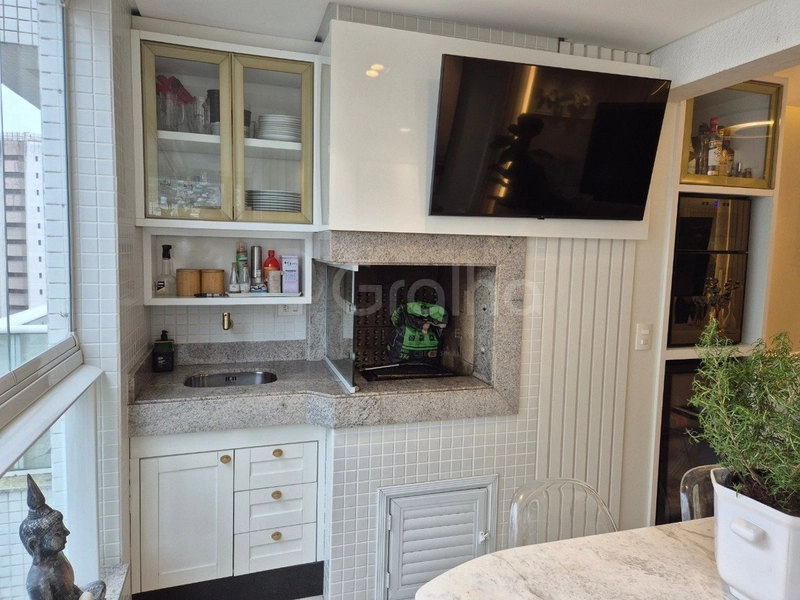 Apartamento na Agronômica com 3 dormitórios, sendo 1 suíte e 2 vagas: 30ª foto da galeria de imagens do imóvel