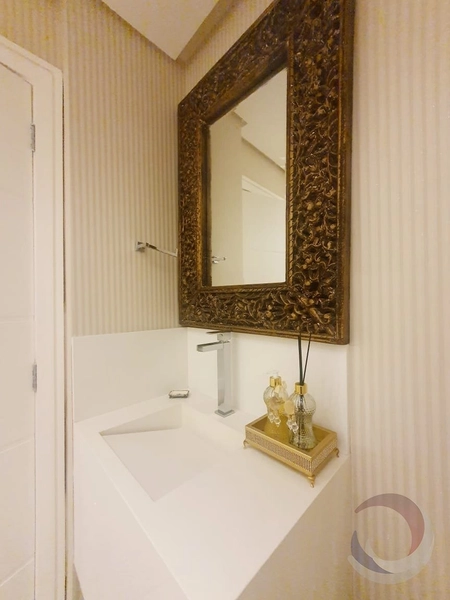 Apartamento na Beira Mar com 4 suítes, sendo 2 suítes e 4 vgs 221 m²: 12ª foto da galeria de imagens do imóvel