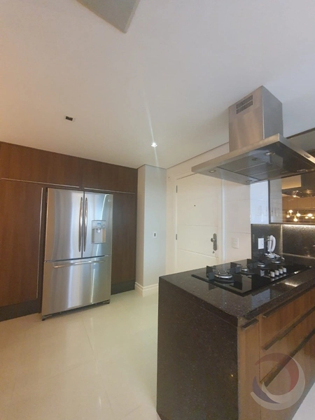 Apartamento na Beira Mar com 4 suítes, sendo 2 suítes e 4 vgs 221 m²: 15ª foto da galeria de imagens do imóvel