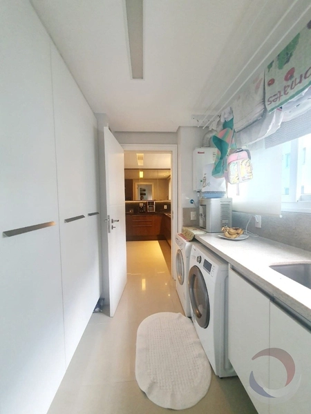 Apartamento na Beira Mar com 4 suítes, sendo 2 suítes e 4 vgs 221 m²: 25ª foto da galeria de imagens do imóvel