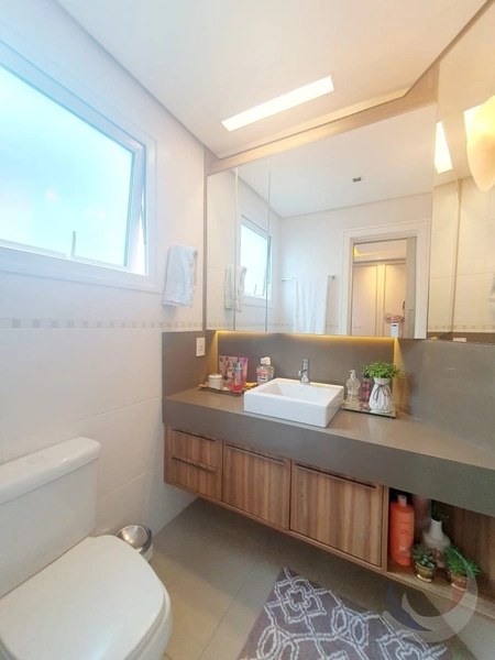 Apartamento na Beira Mar com 4 suítes, sendo 2 suítes e 4 vgs 221 m²: 22ª foto da galeria de imagens do imóvel