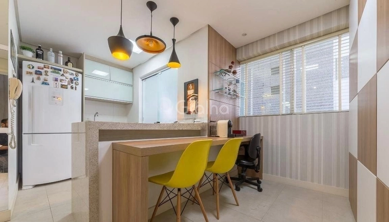 Belíssimo Apartamento no Centro mobiliado com 1 dormitório e 1 vaga: 2ª foto da galeria de imagens do imóvel