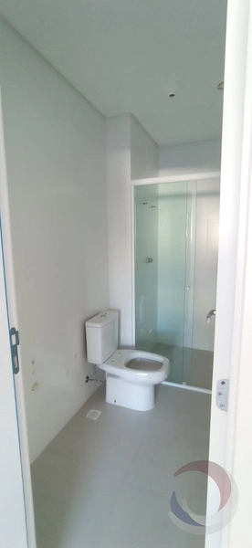 Apartamento na Carvoeira com 1dormitório e 1 vaga - 35m²: 7ª foto da galeria de imagens do imóvel