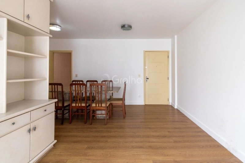 Apartamento no Centro com 3 dormitórios, sendo 1 suíte, 1 vaga: 16ª foto da galeria de imagens do imóvel