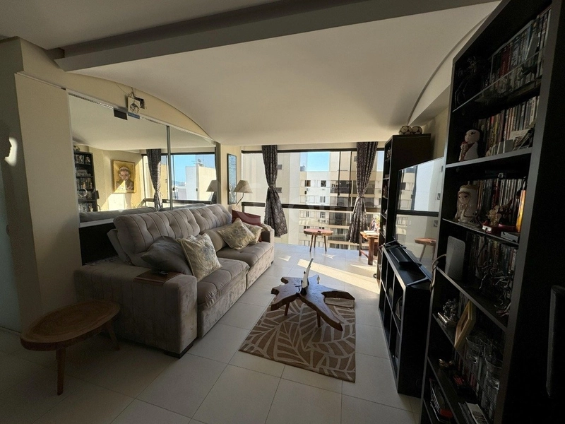 Apartamento no Centro com 3 dormitórios, sendo 1 suíte, 1 vaga: 2ª foto da galeria de imagens do imóvel