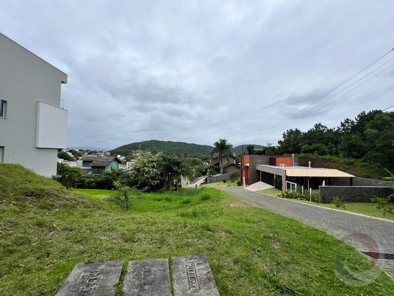 Terreno com 638² em condomínio fechado, Santo Antônio de Lisboa: 1ª foto da galeria de imagens do imóvel