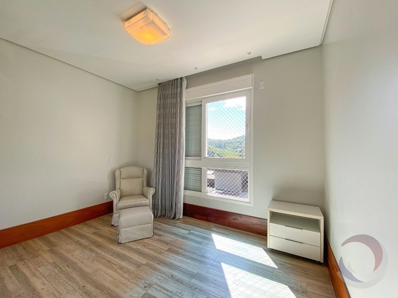 Casa alto padrão no Itacurubi com 4 suítes e 4 vagas - 560m²: 55ª foto da galeria de imagens do imóvel