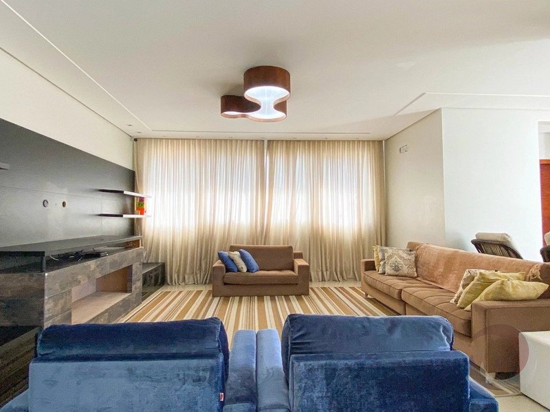 Casa alto padrão no Itacurubi com 4 suítes e 4 vagas - 560m²: 10ª foto da galeria de imagens do imóvel