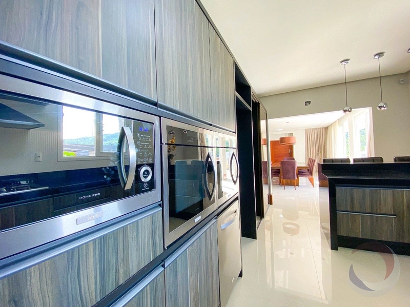 Casa alto padrão no Itacurubi com 4 suítes e 4 vagas - 560m²: 29ª foto da galeria de imagens do imóvel
